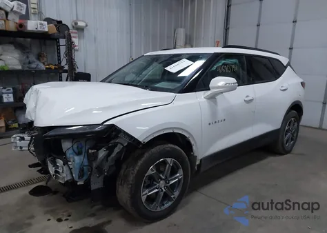 2023 Chevrolet Blazer Awd 3Lt from USA, damaged, VIN 3GNKBJRS2PS199351